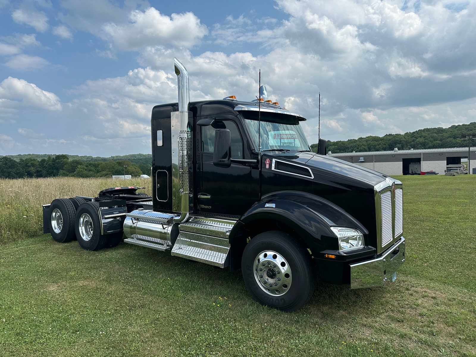 2025 KENWORTH T880 - image 6 of 6