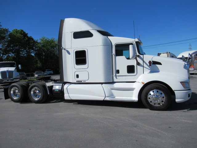 2016 KENWORTH T660 - image 4 of 6