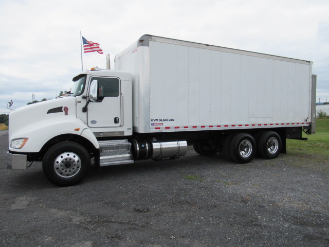 2017 KENWORTH T440 - image 1 of 6