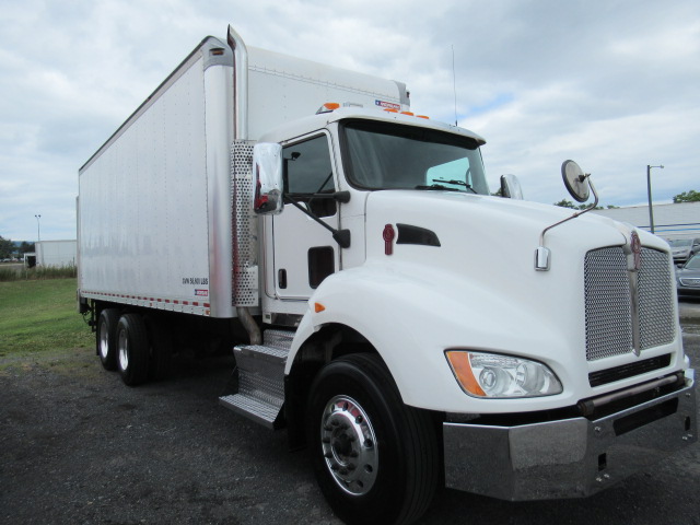 2017 KENWORTH T440 - image 2 of 6