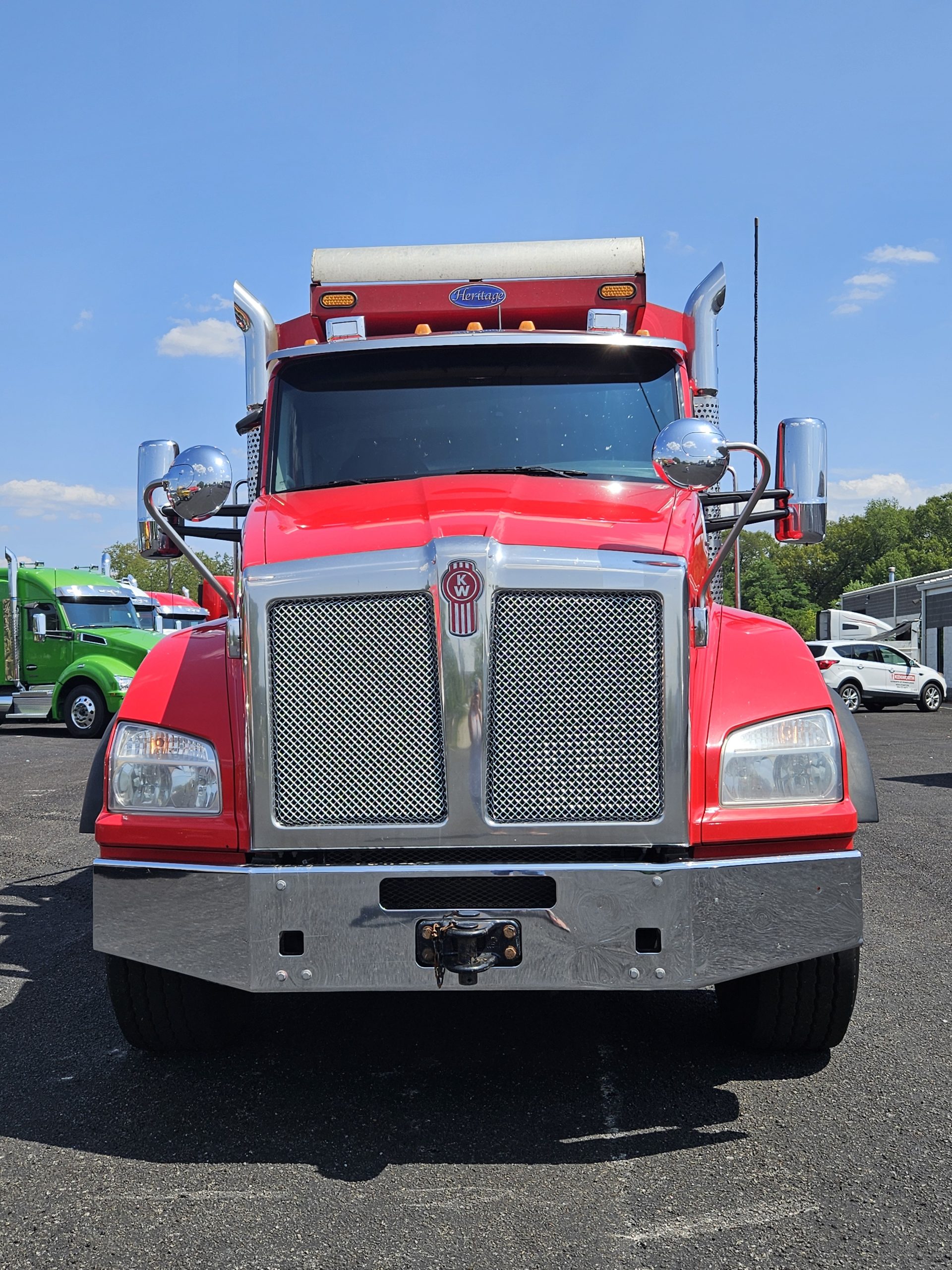 2020 KENWORTH T880 - image 2 of 6