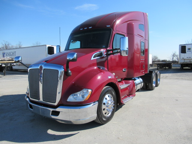 2021 KENWORTH T680 - image 2 of 6