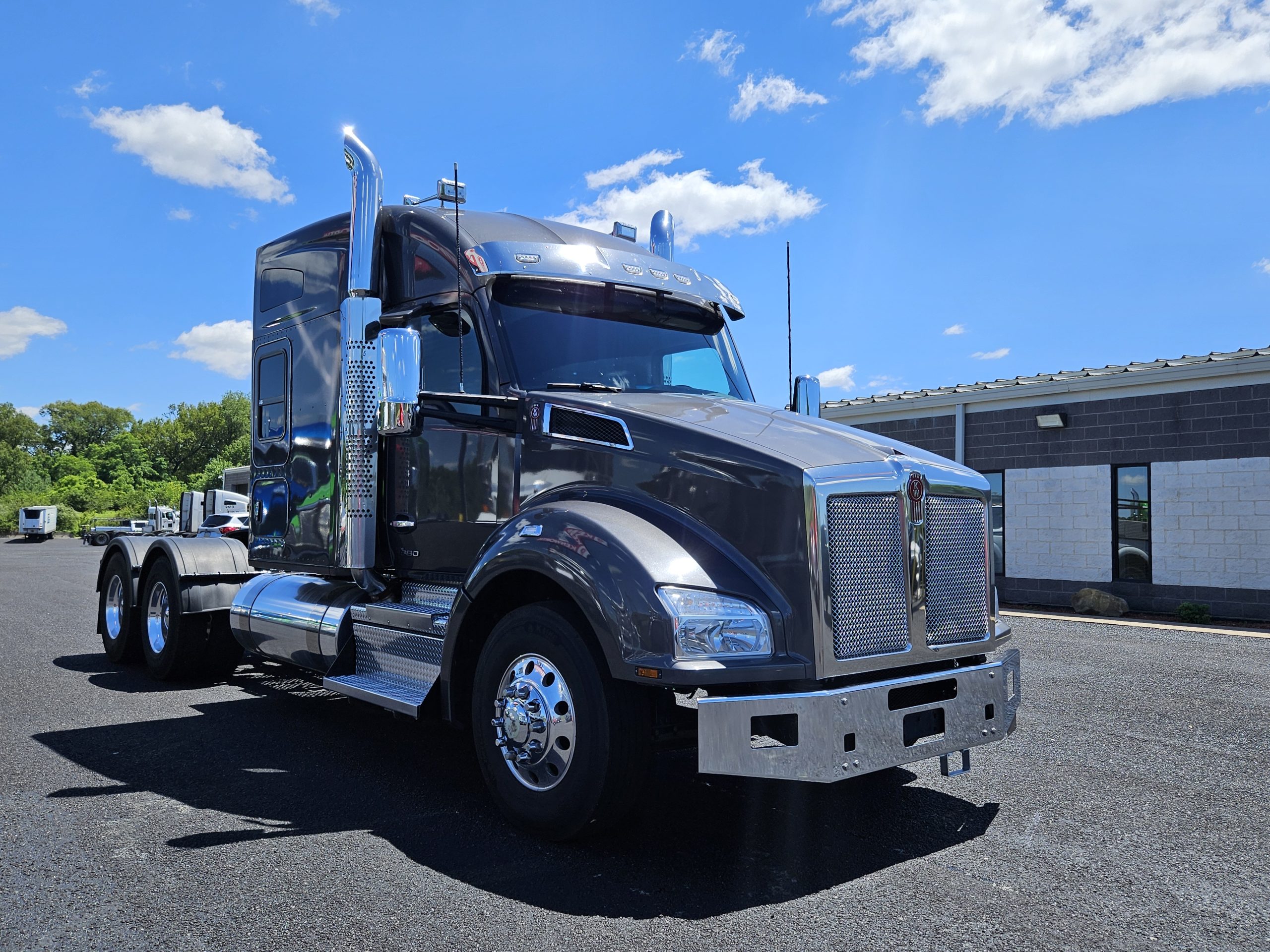 2022 KENWORTH T880 - image 3 of 6