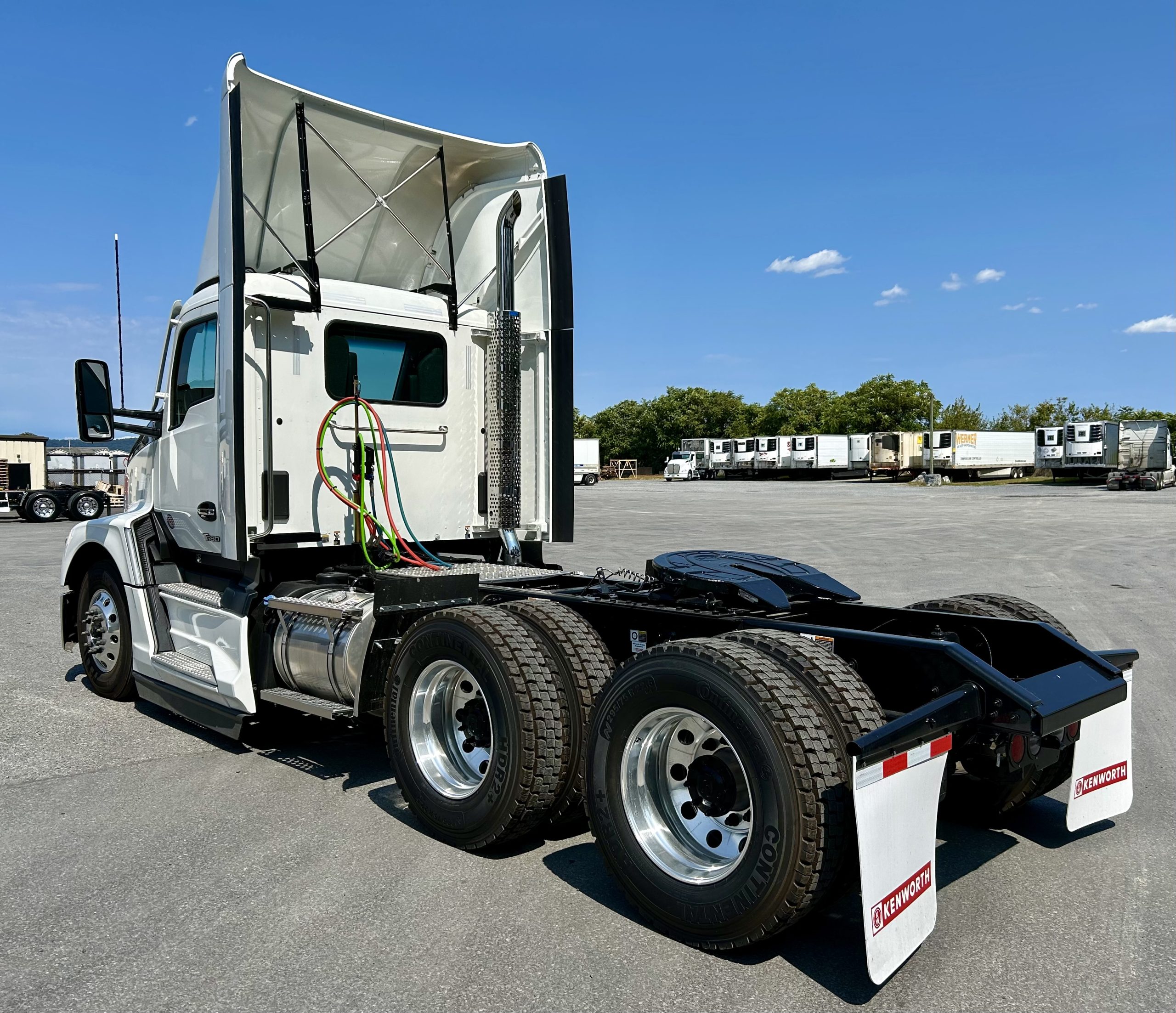 2025 KENWORTH T680 - image 6 of 6