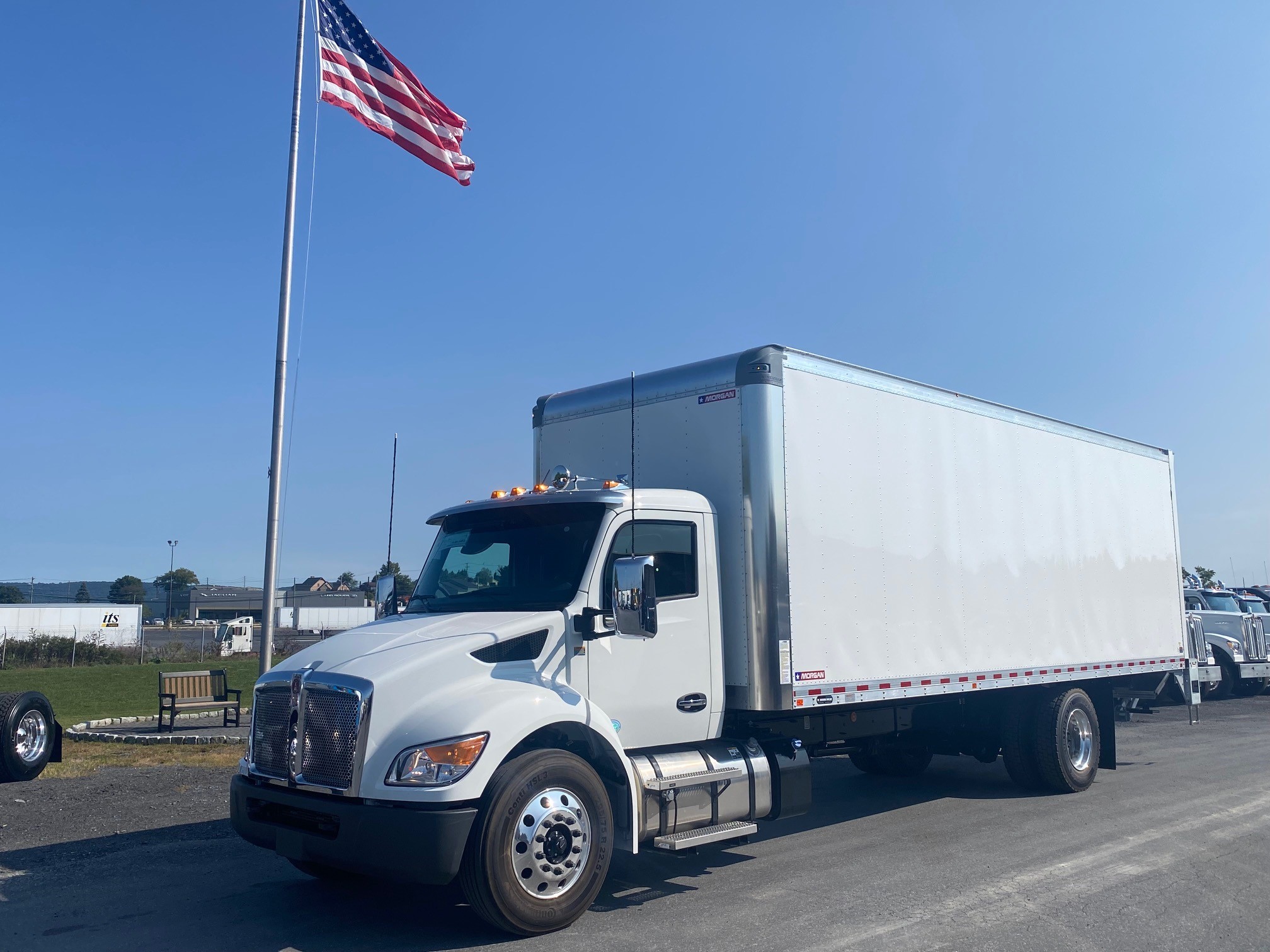 2025 KENWORTH T280 - image 1 of 6