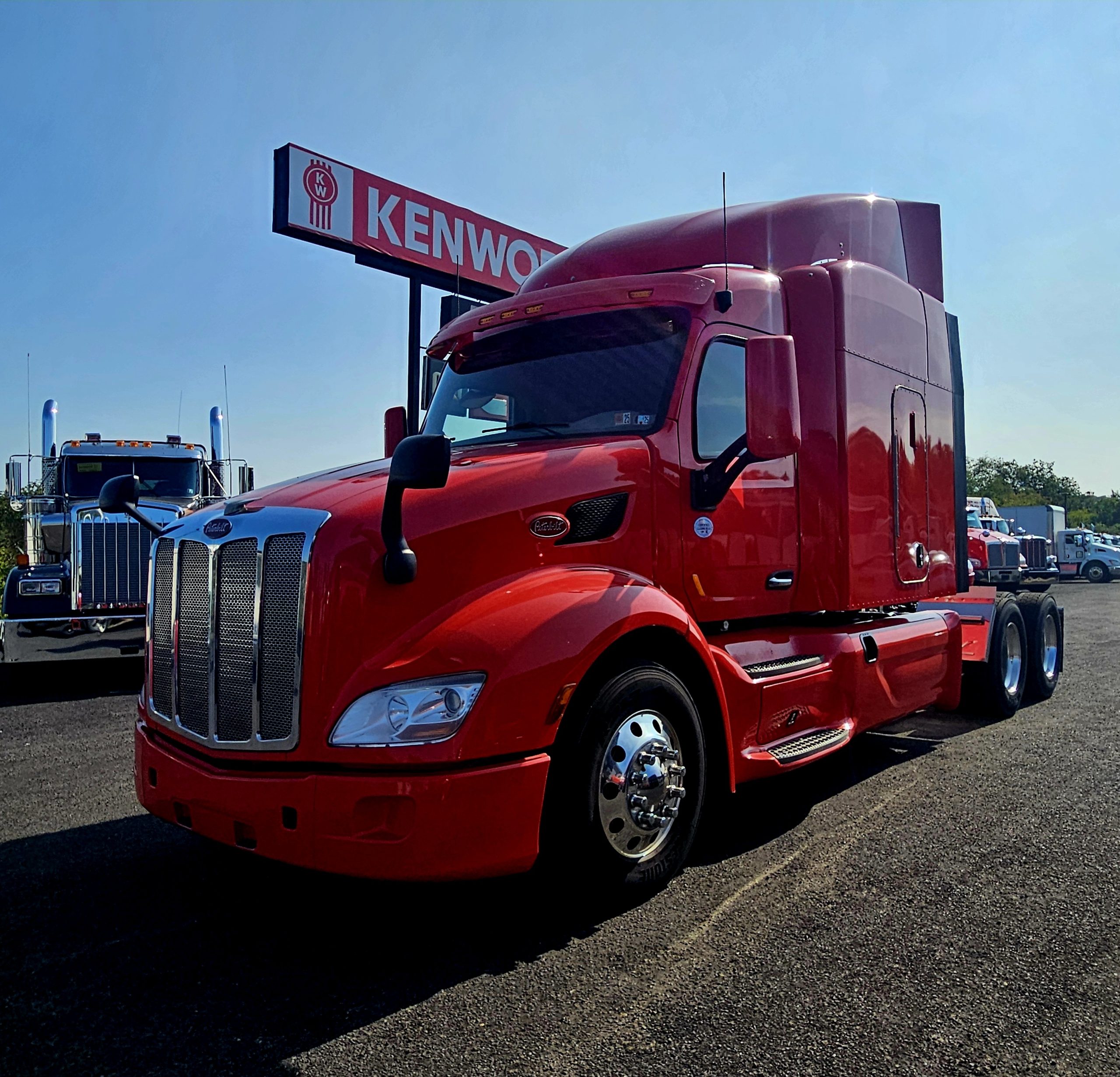 2020 PETERBILT 579 - image 1 of 6