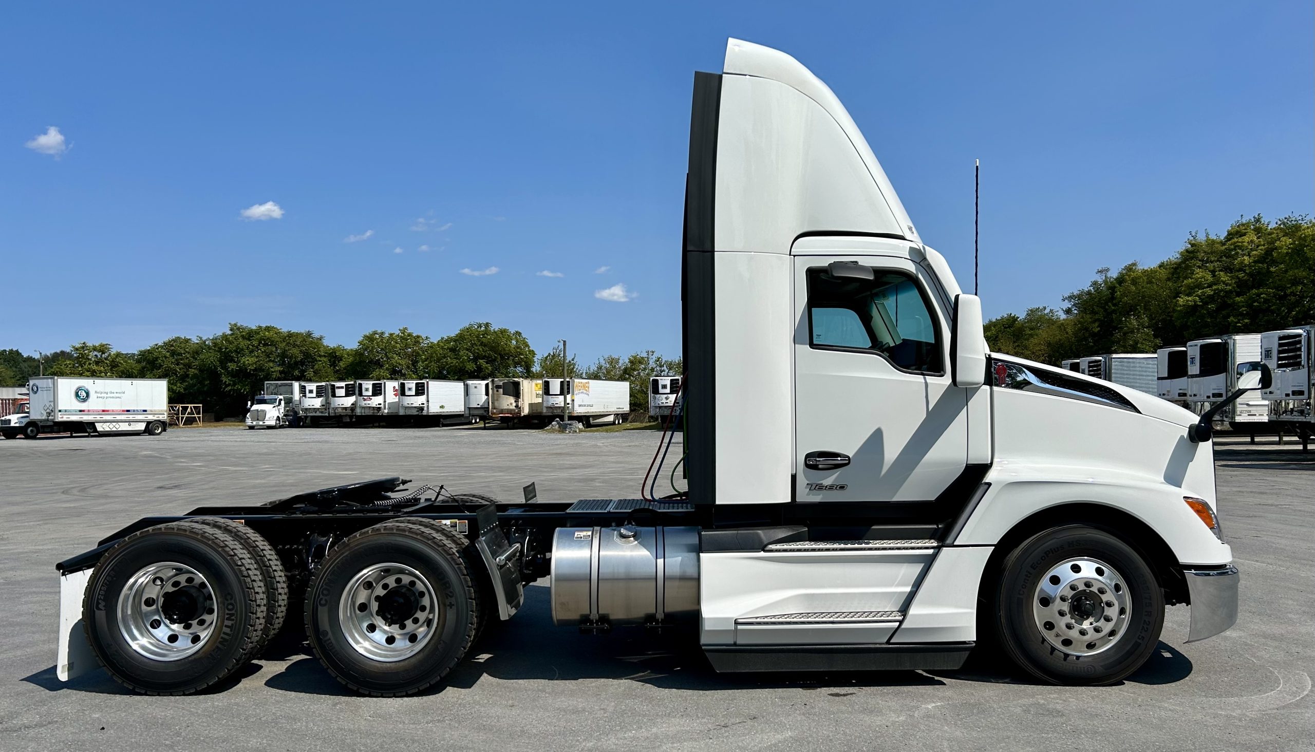 2025 KENWORTH T680 - image 4 of 6