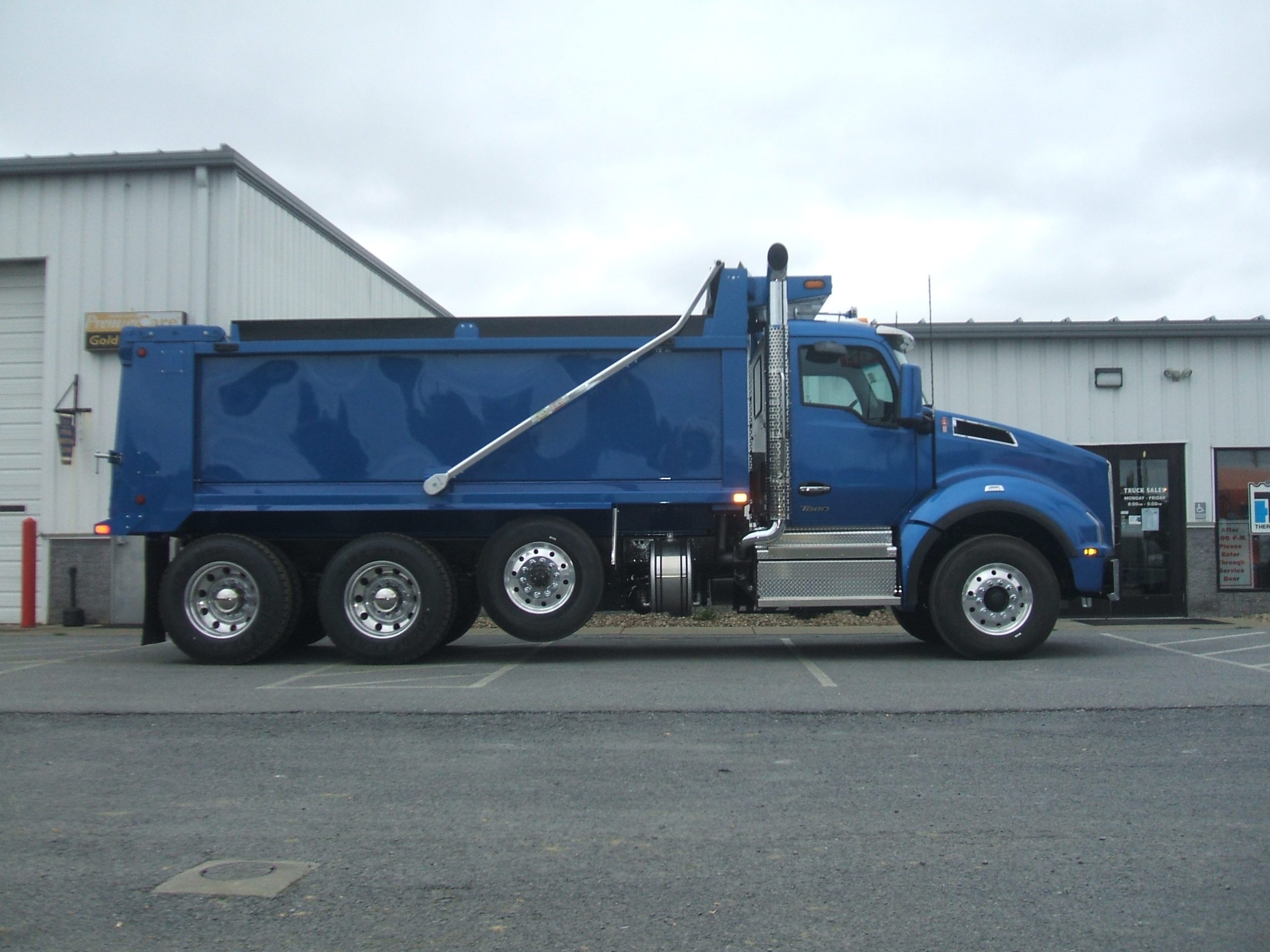 2025 KENWORTH T880 - image 5 of 6