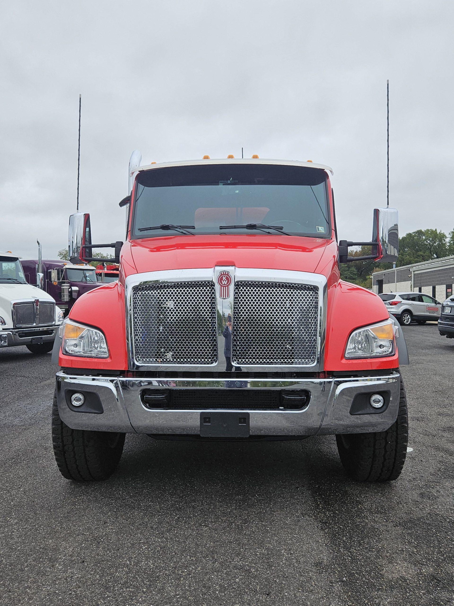 2024 KENWORTH T480 - image 2 of 6