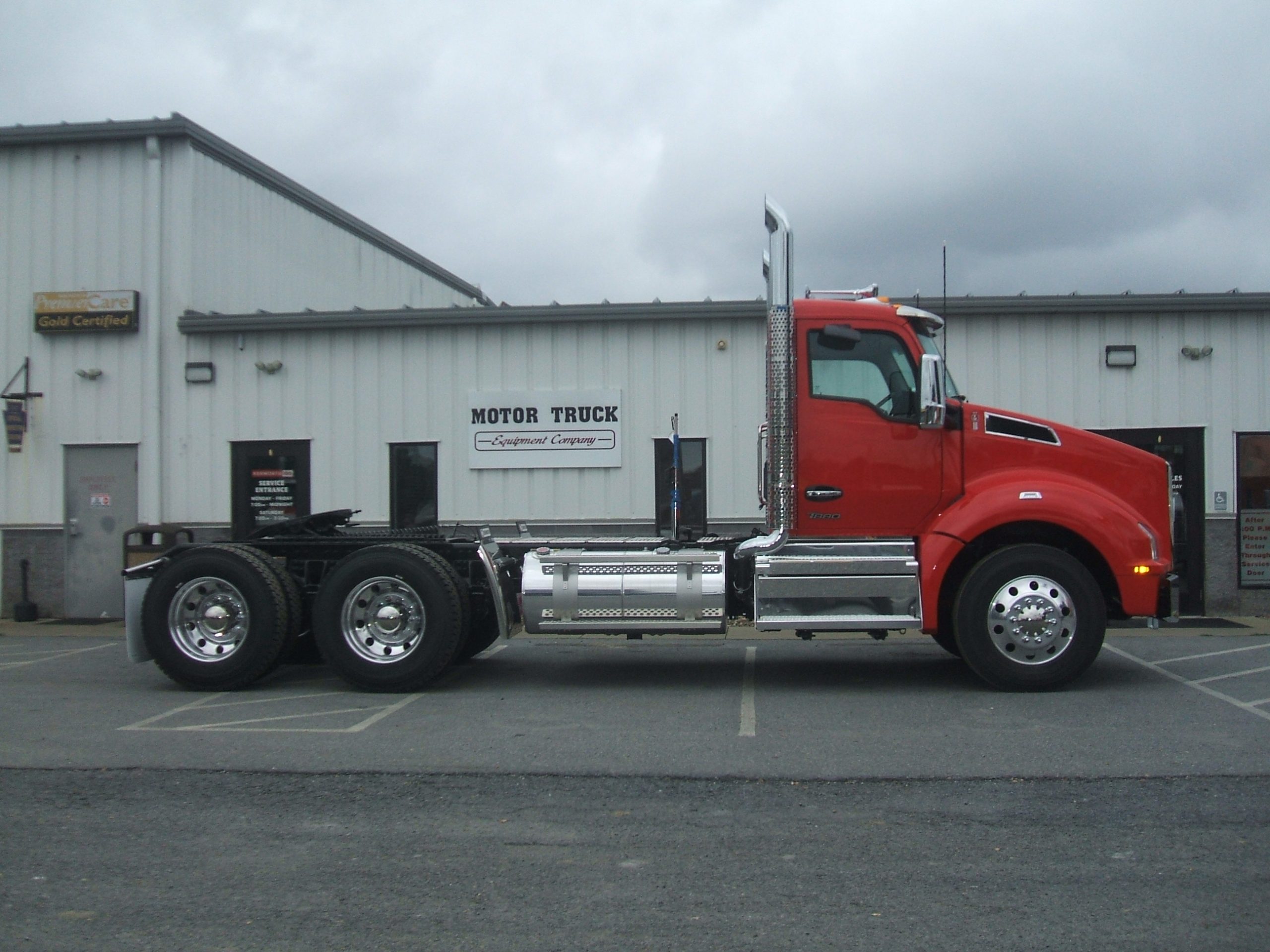 2025 KENWORTH T880 - image 5 of 6