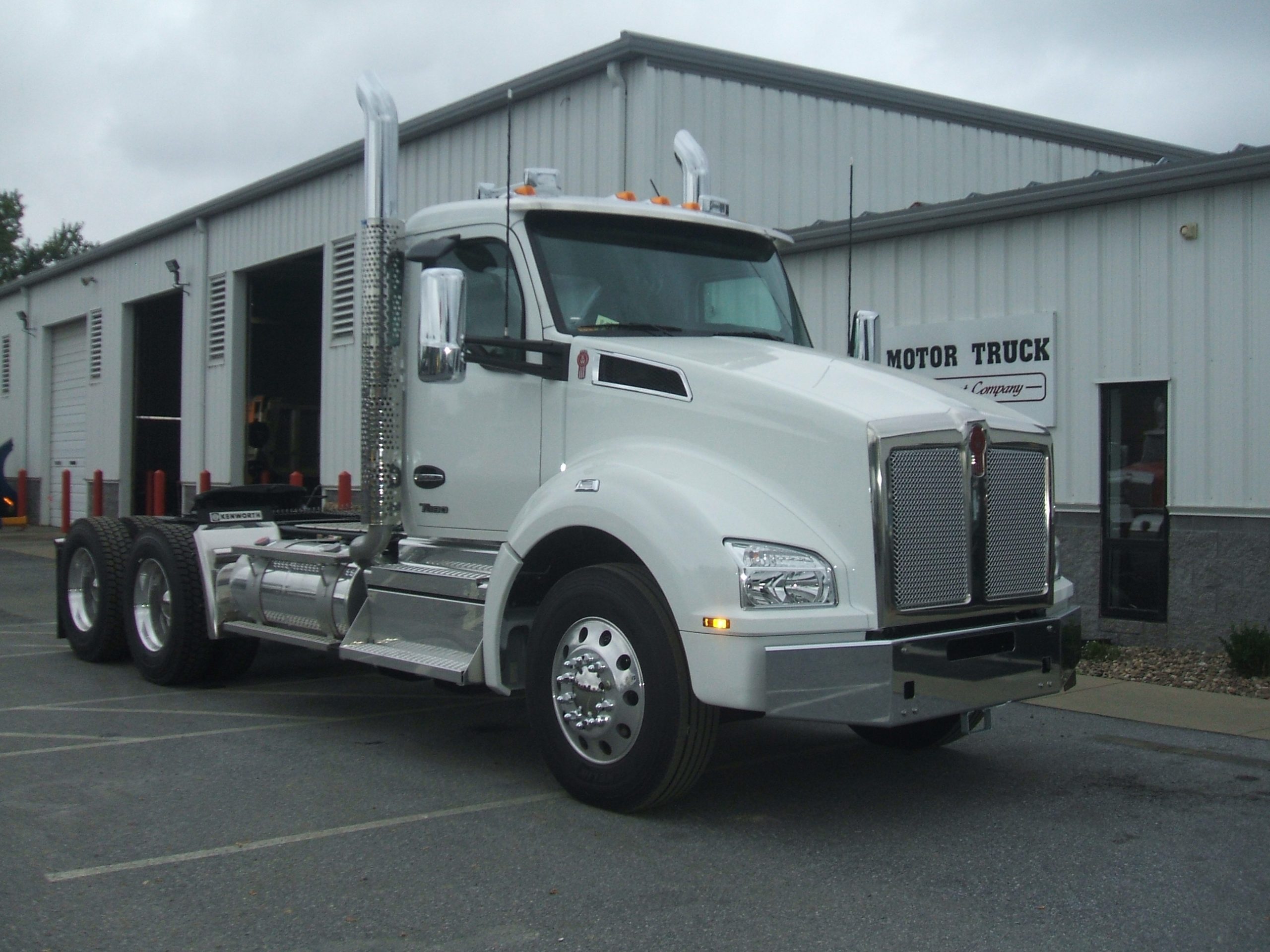 2025 KENWORTH T880 - image 3 of 6