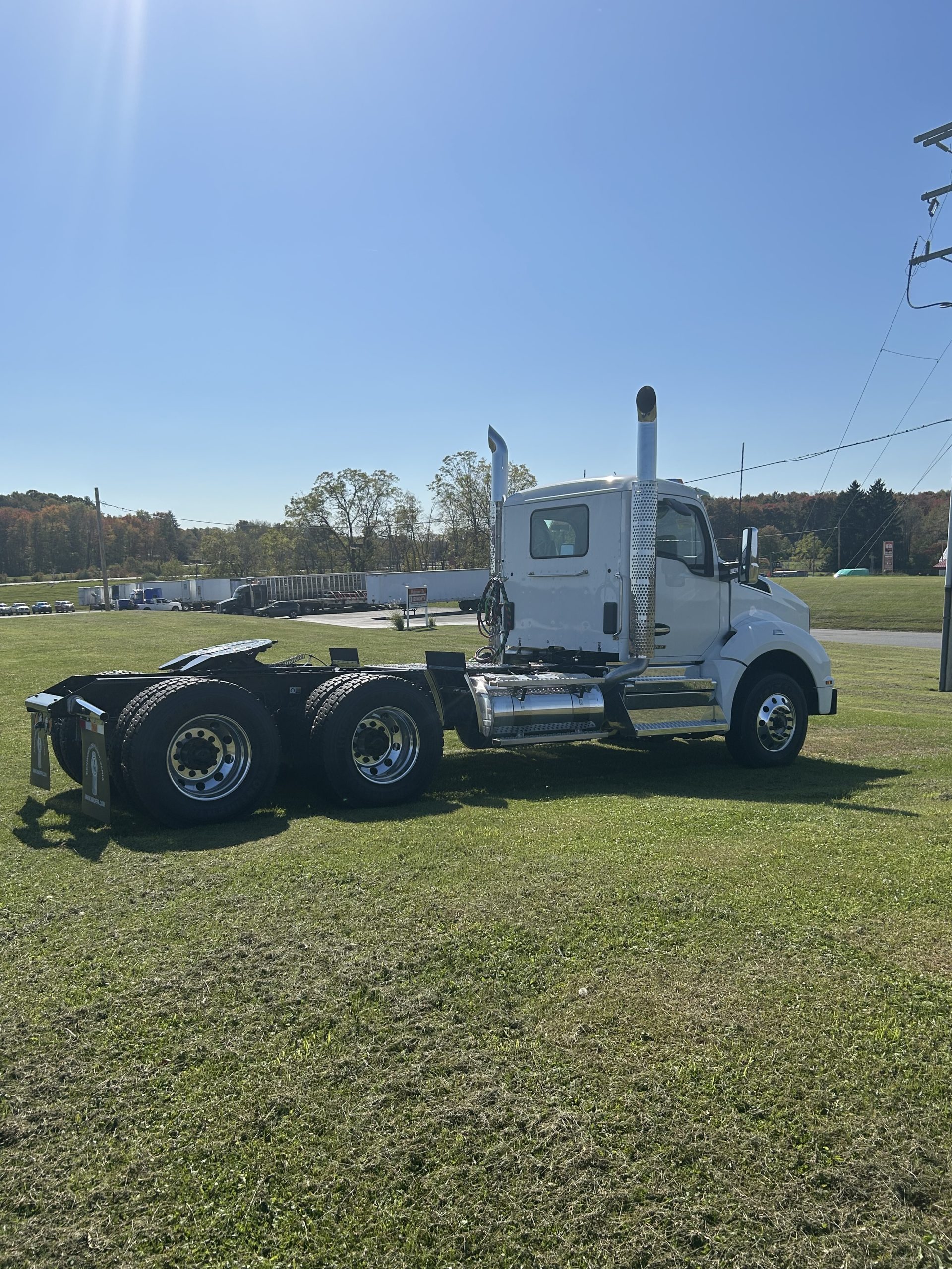 2025 KENWORTH T880 - image 3 of 6