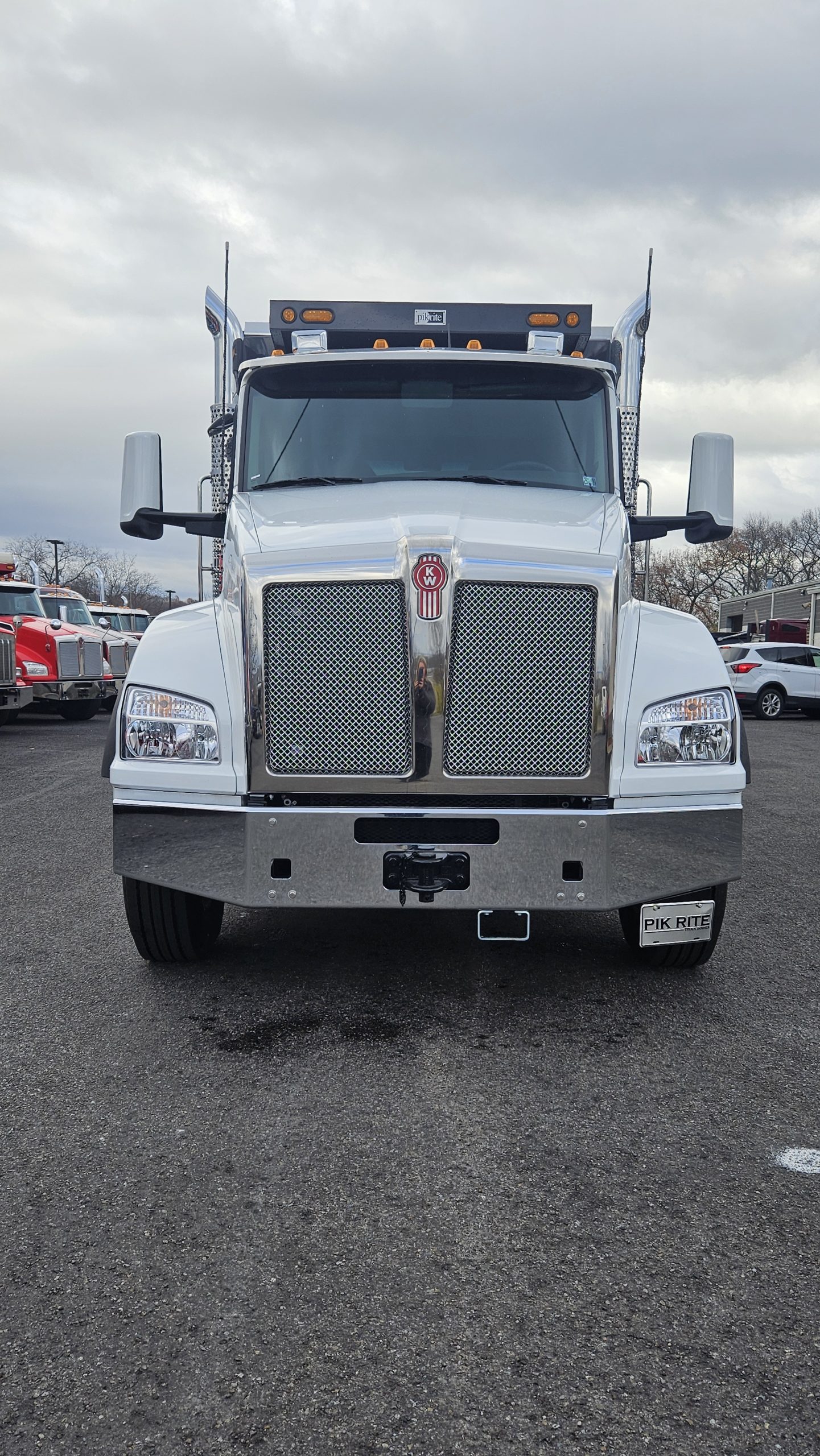 2025 KENWORTH T880 - image 2 of 6