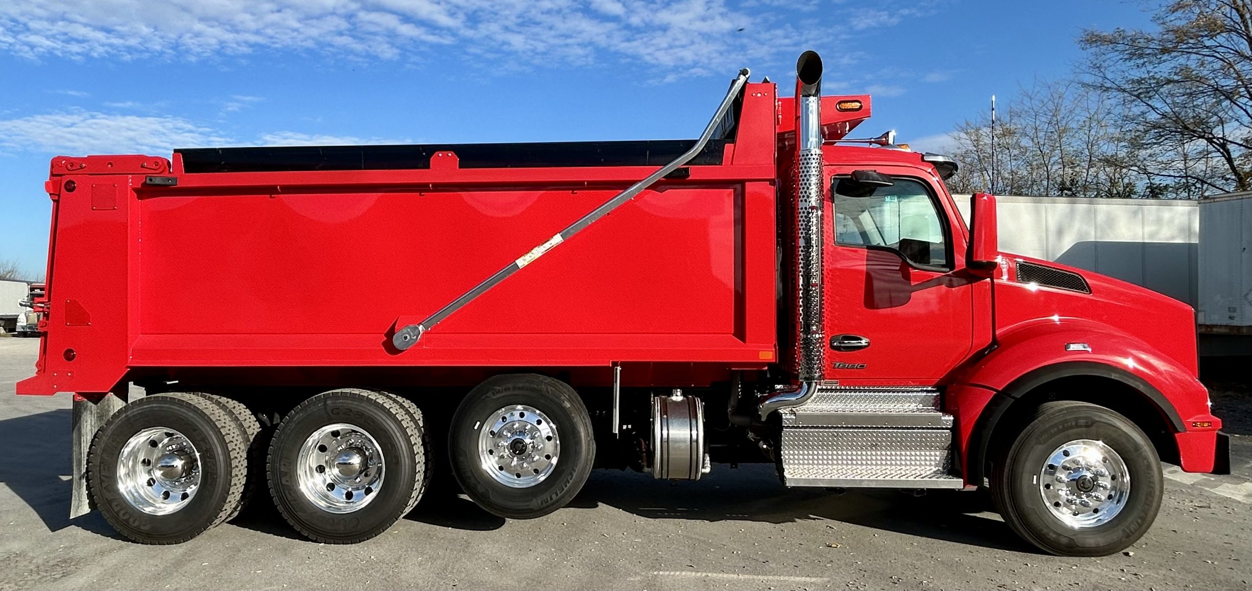 2025 KENWORTH T880 - image 4 of 6