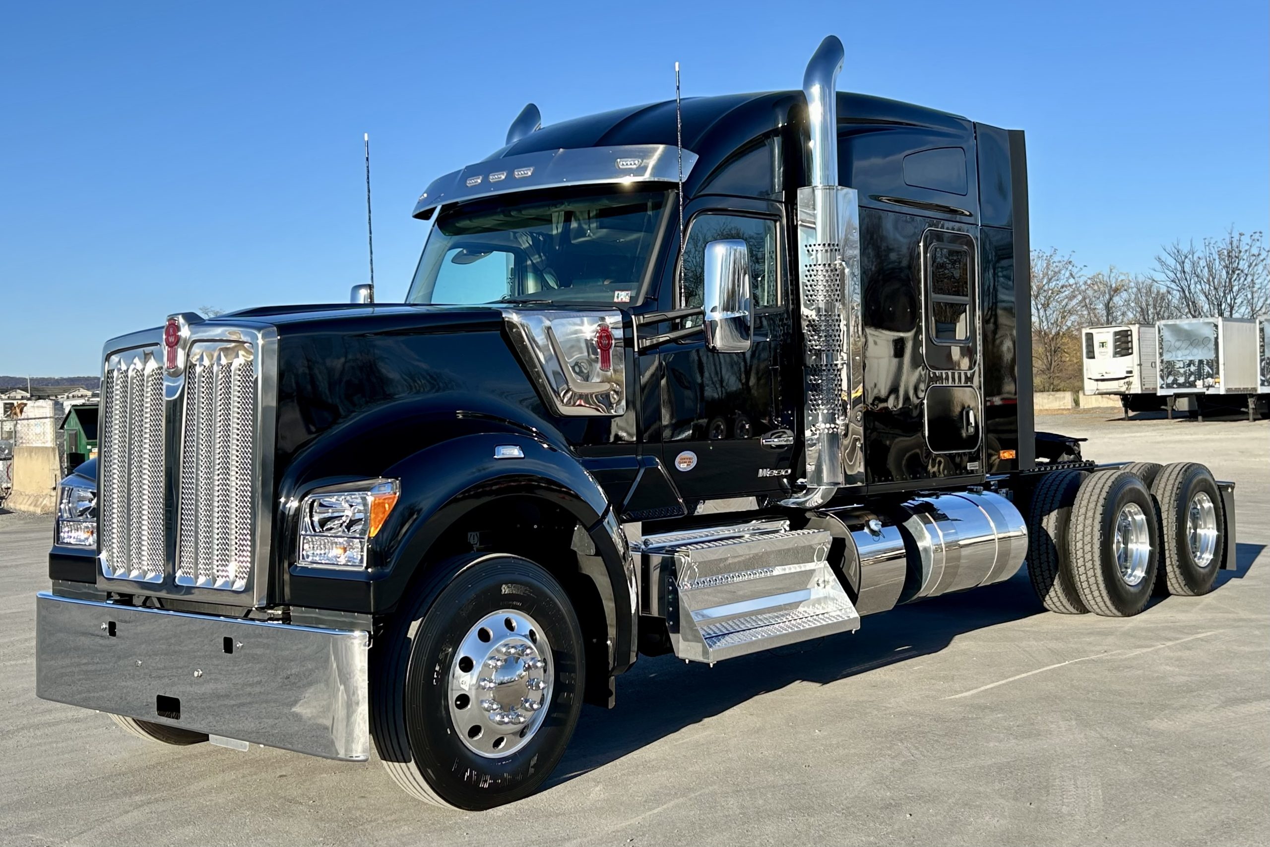 2025 KENWORTH W990 - image 1 of 6