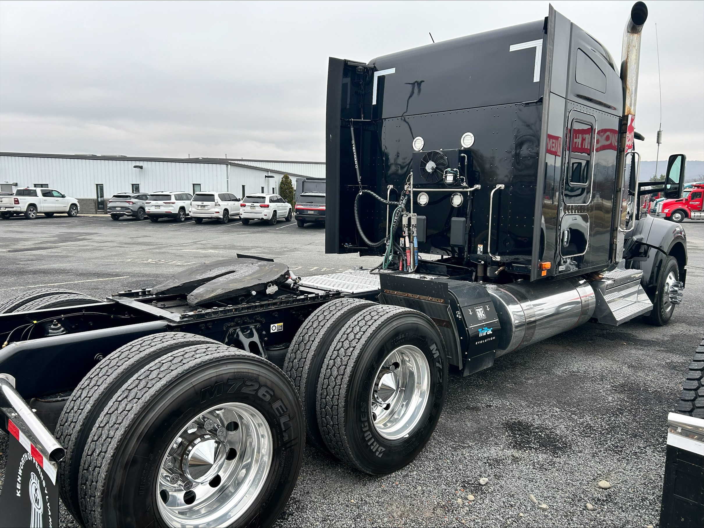 2020 KENWORTH W990 - image 4 of 6