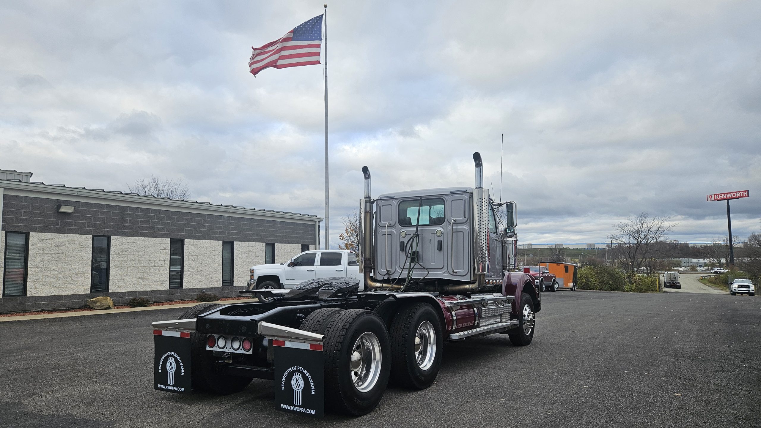 2020 WESTERN STAR 4900EX - image 4 of 6