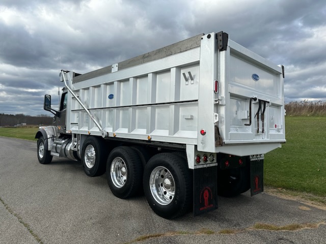 2019 PETERBILT 567 - image 4 of 6