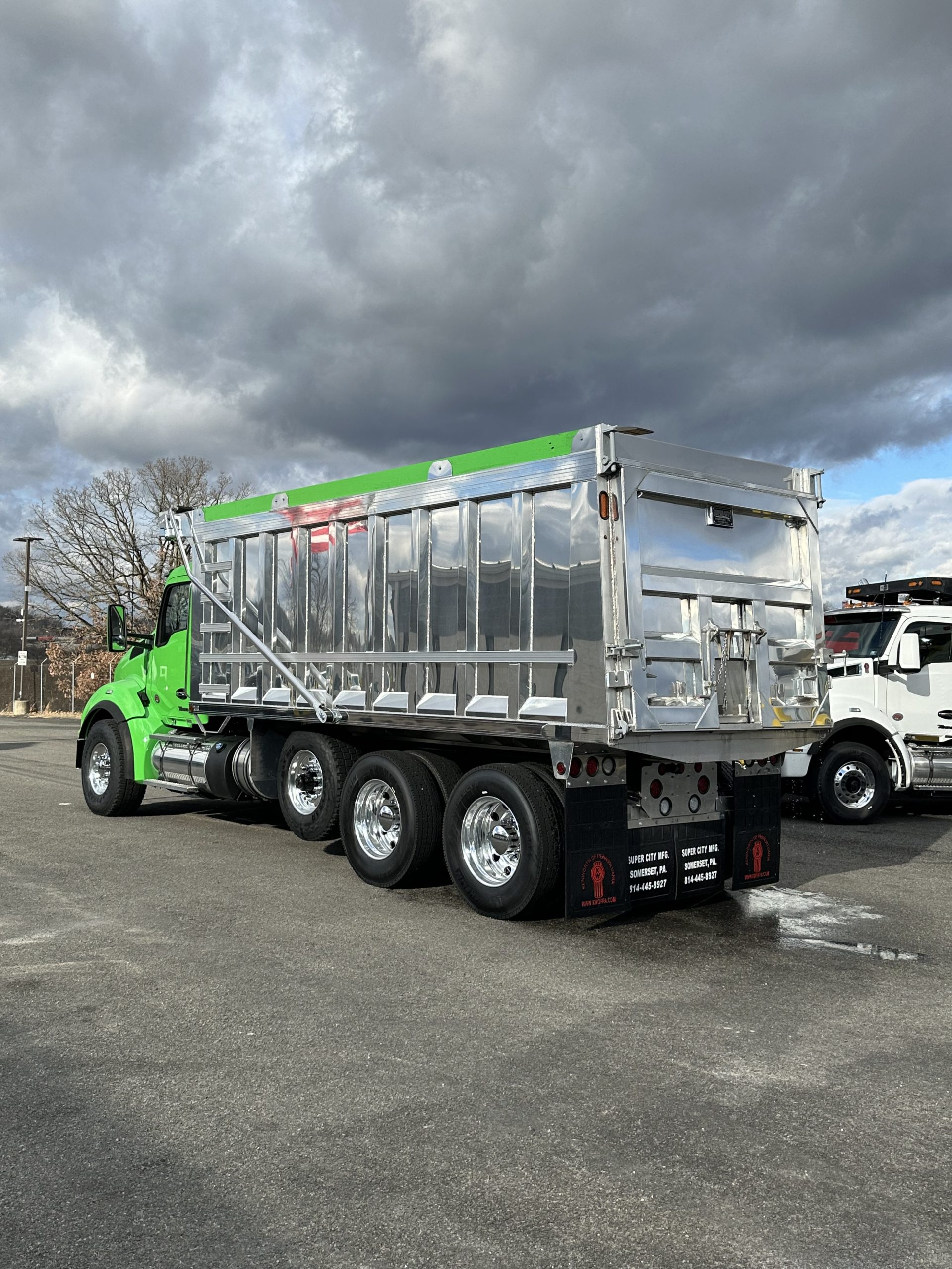 2025 KENWORTH T880 - image 5 of 6