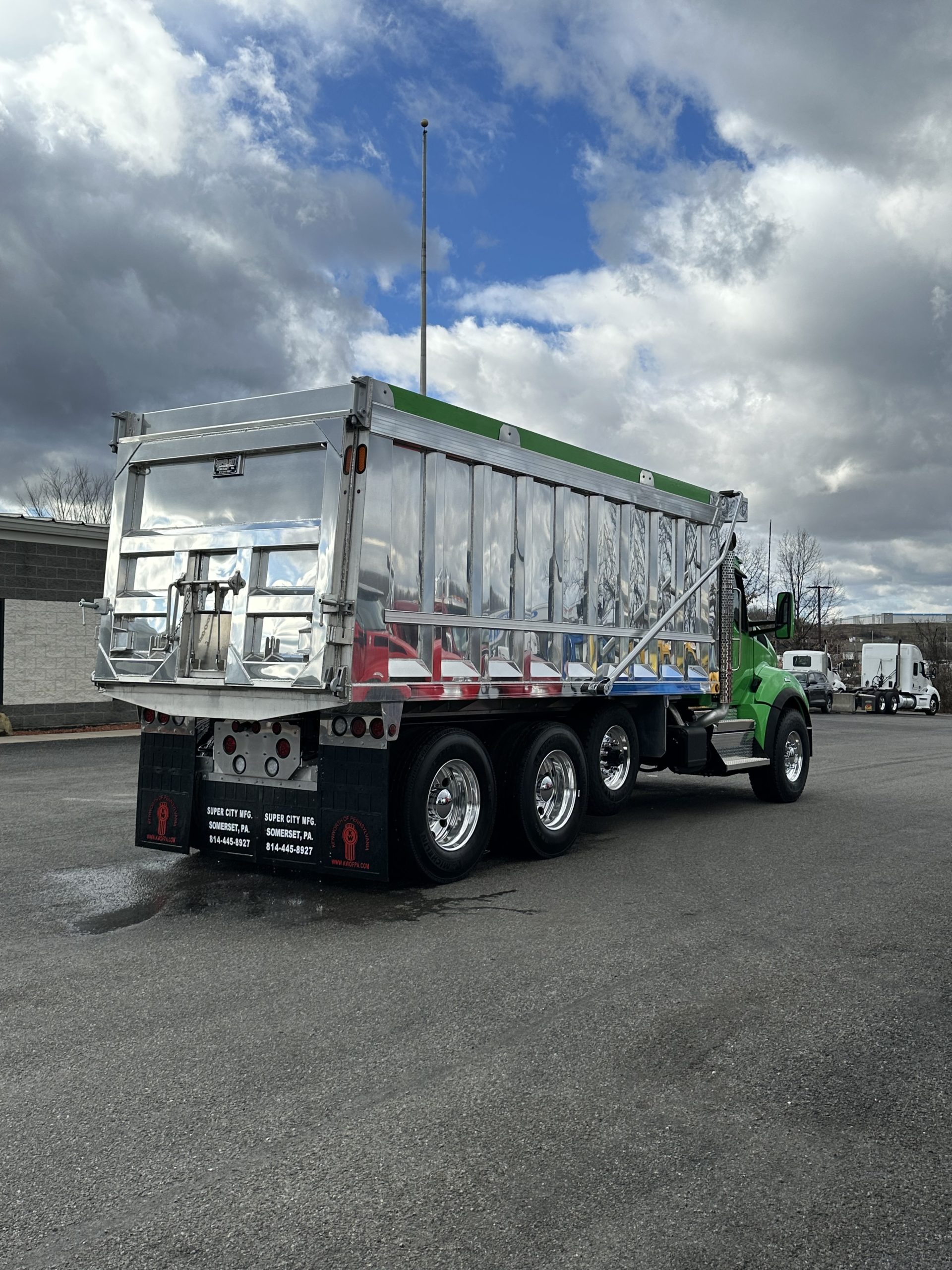 2025 KENWORTH T880 - image 6 of 6