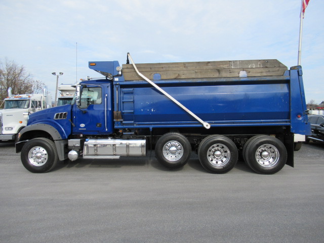 2019 MACK GRANITE GR64F - image 2 of 6