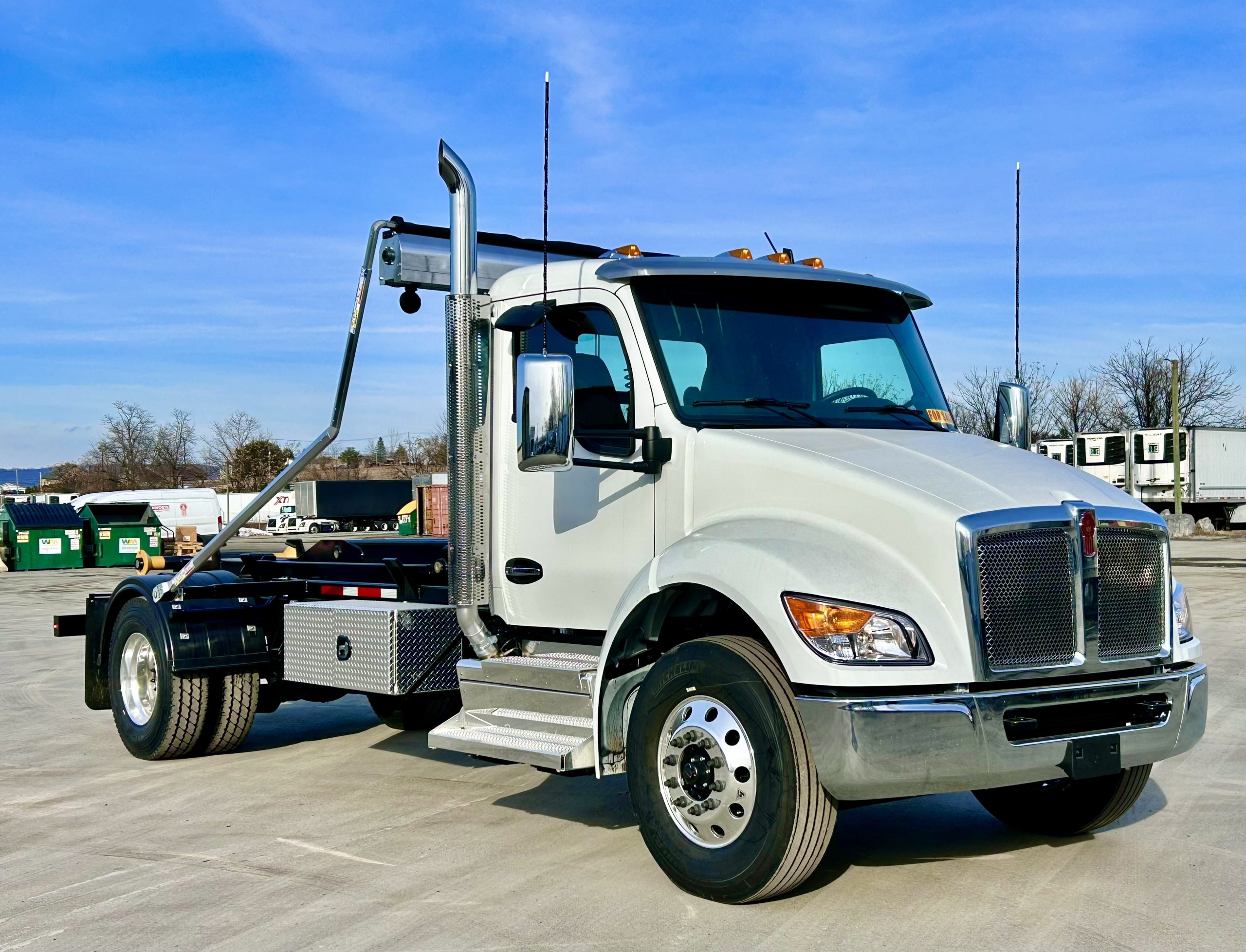 2025 KENWORTH T280 - image 3 of 6