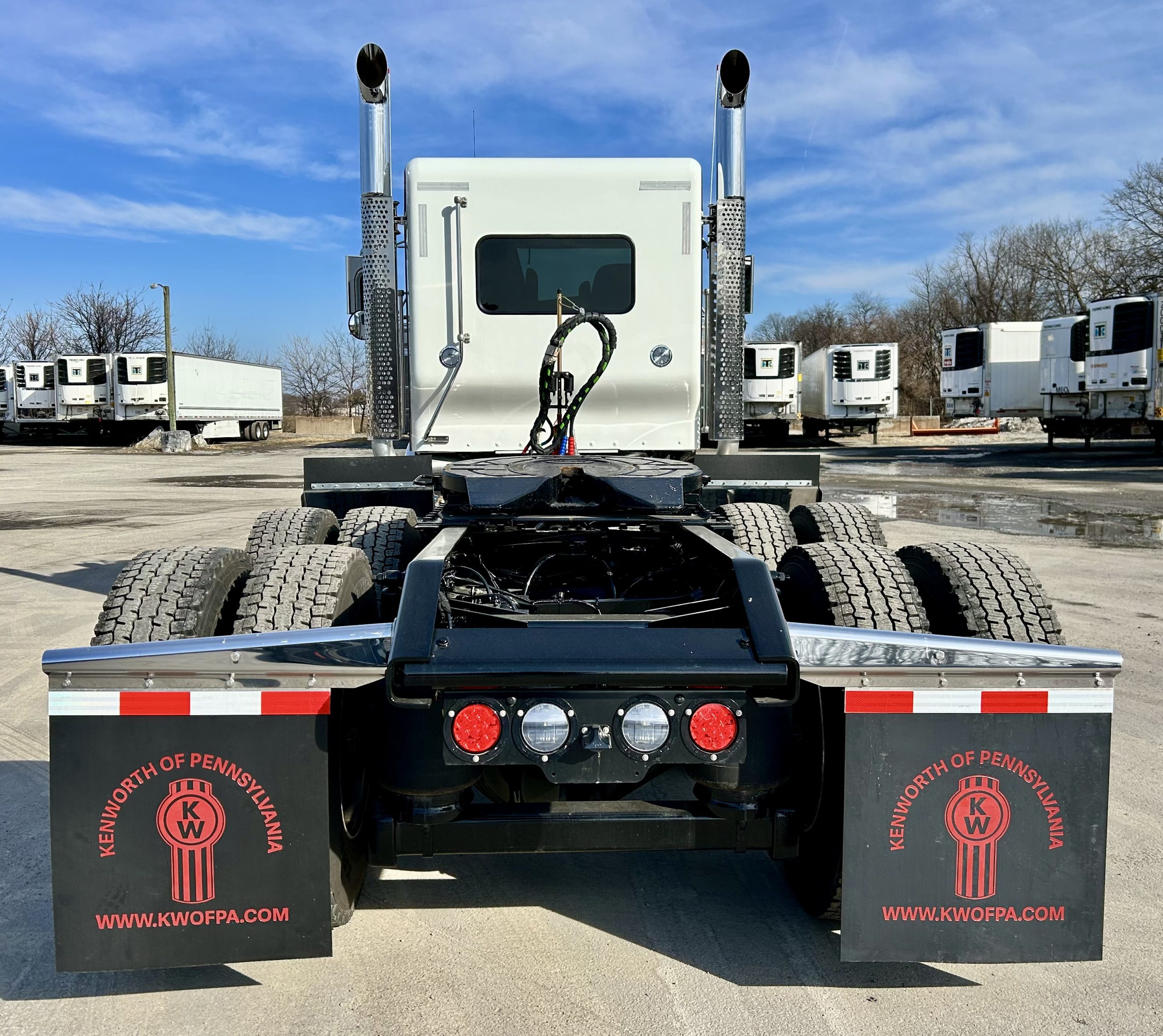 2026 KENWORTH W900L - image 5 of 6