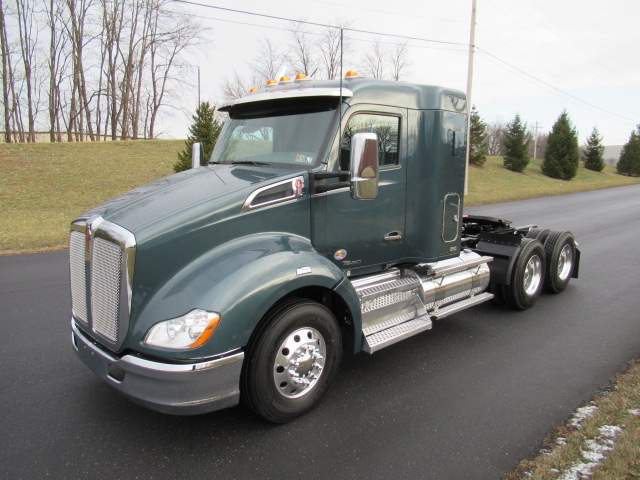 2019 KENWORTH T680 - image 1 of 6