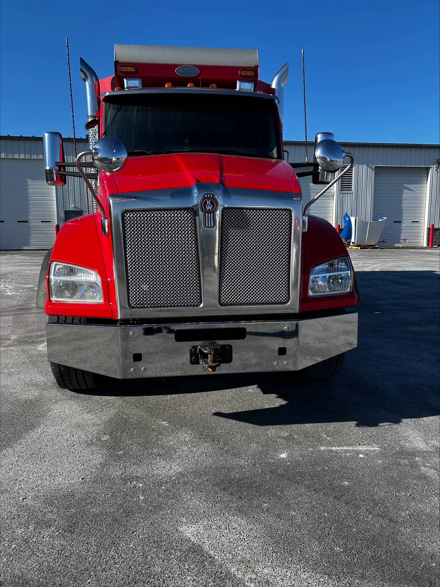 2020 KENWORTH T880 - image 2 of 6