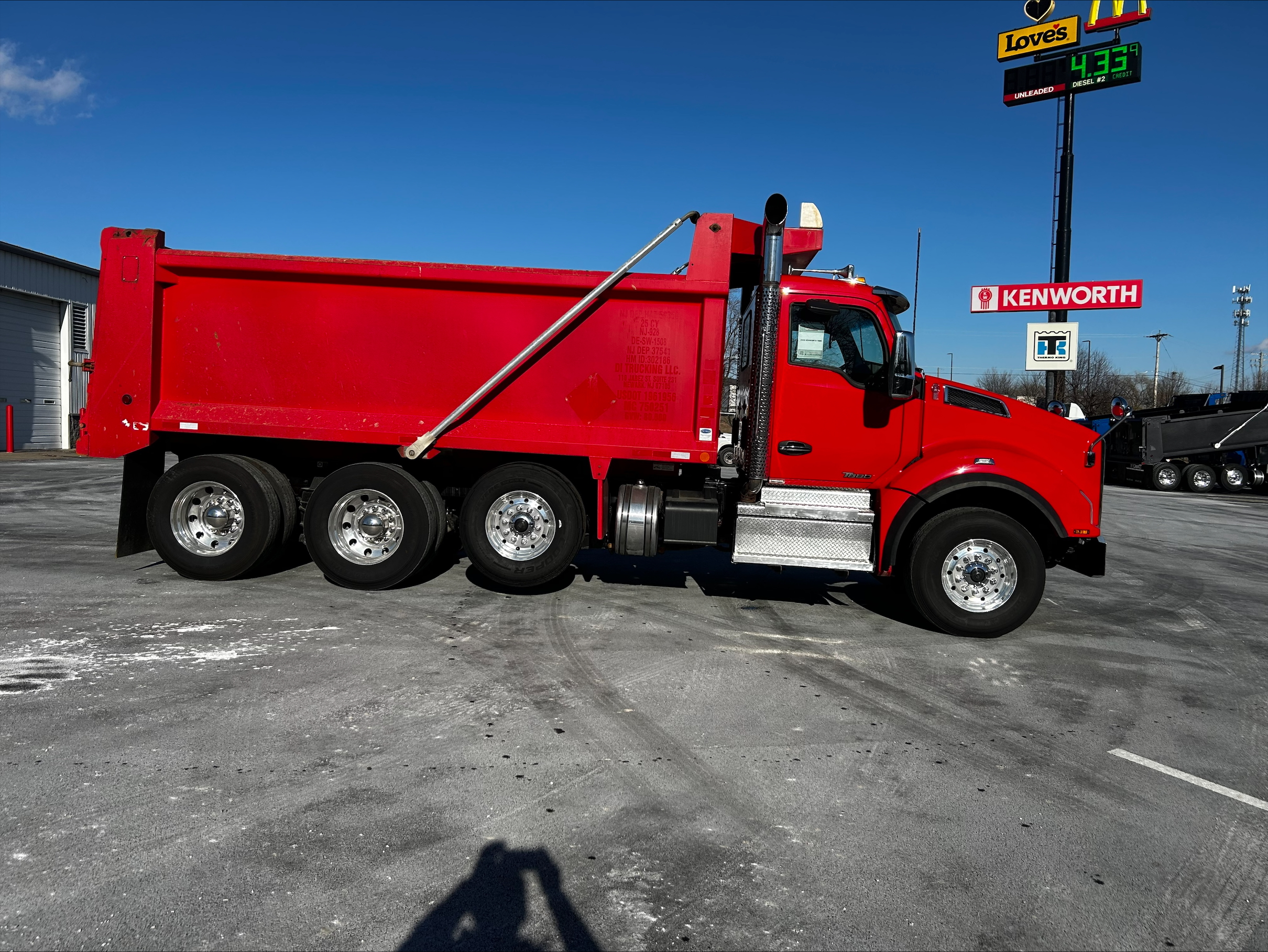 2020 KENWORTH T880 - image 5 of 6