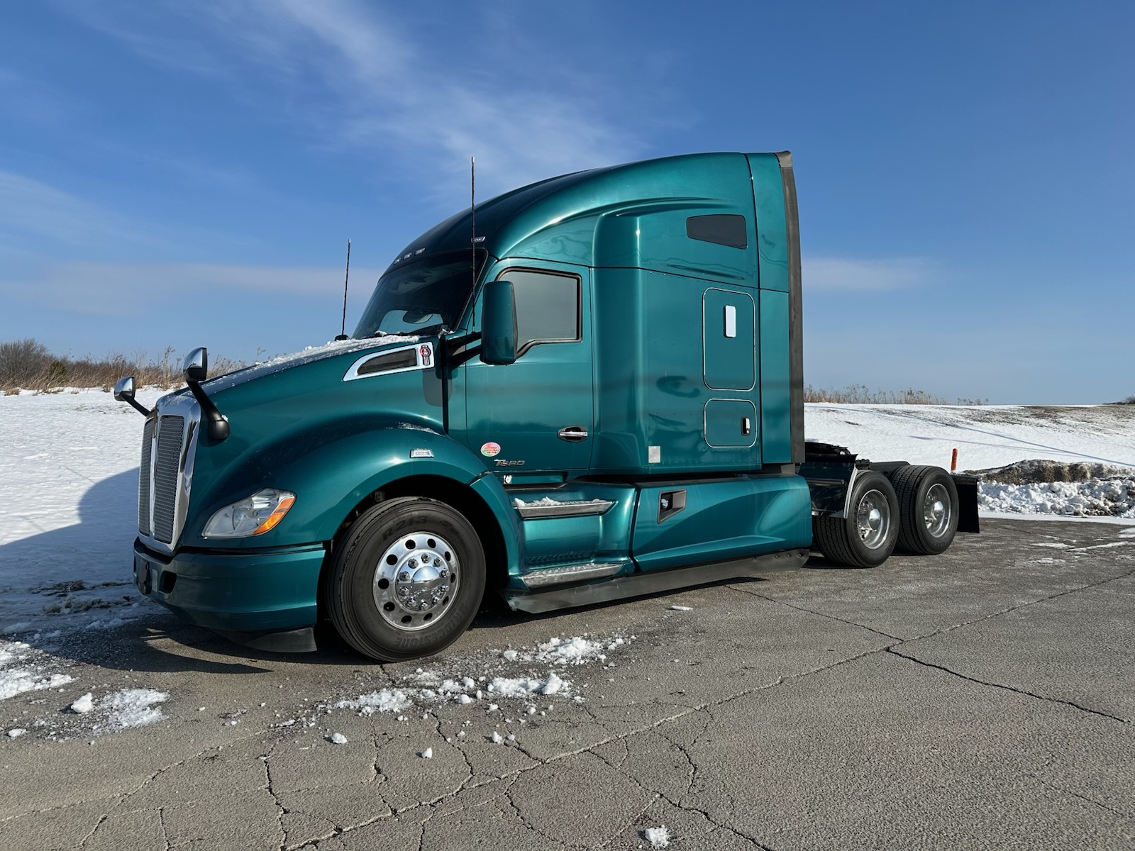 2020 KENWORTH T680 - image 1 of 6