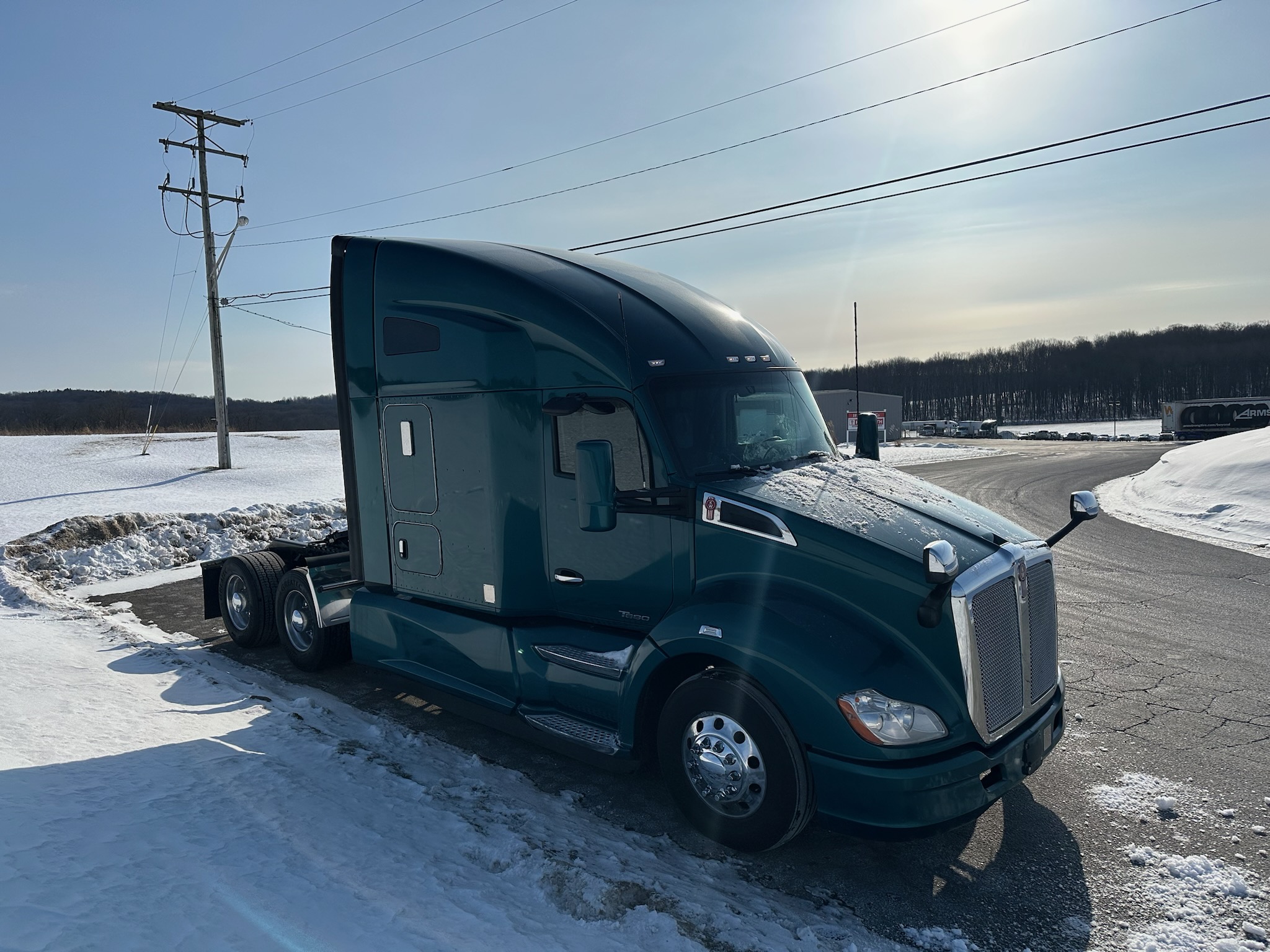 2020 KENWORTH T680 - image 4 of 6