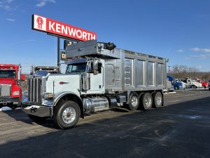 2021 PETERBILT 389 TN761420-01